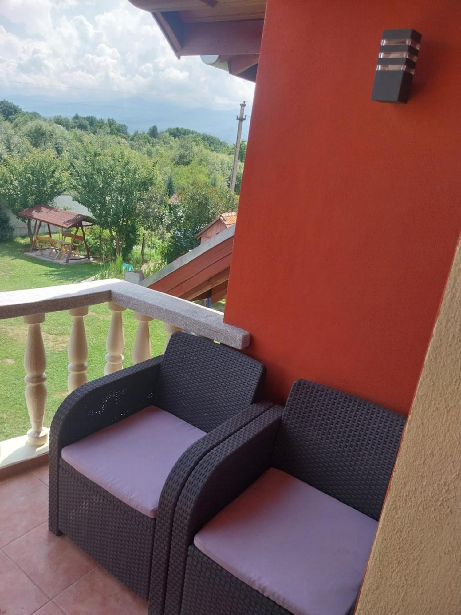 Serena House Cîrţişoara Exteriör bild