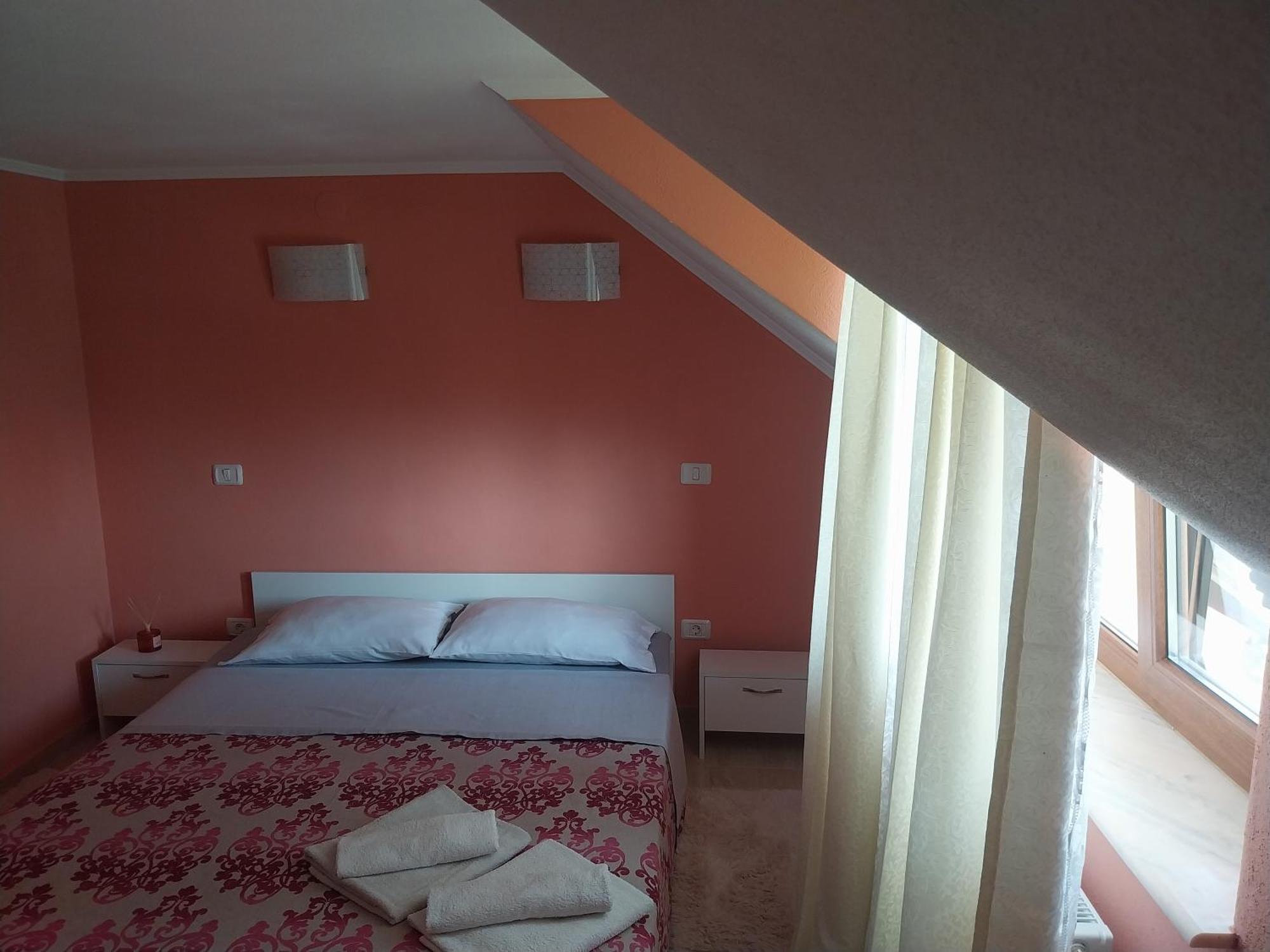 Serena House Cîrţişoara Exteriör bild