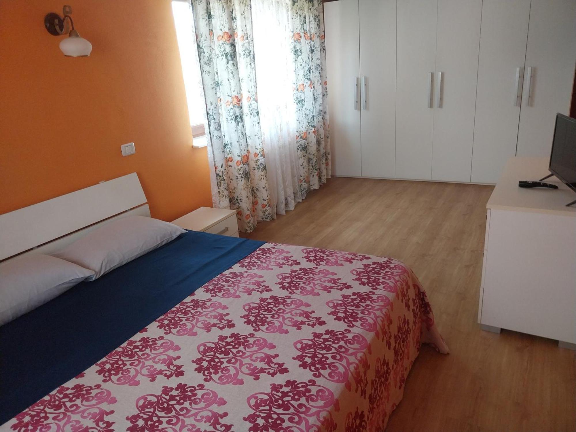 Serena House Cîrţişoara Exteriör bild